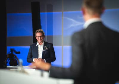 Eckart von Hirschhausen bei der Moderation