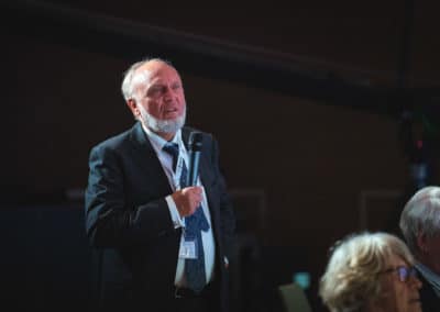 Hans Werner Sinn, ifo Institut am Mikrofon