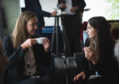 Get Together, 2 Frauen im Gespräch